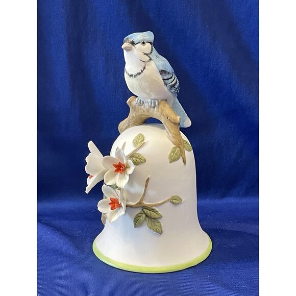 Bisque Porcelain Georgian BluJay and White Blooms - Picture 2 of 8